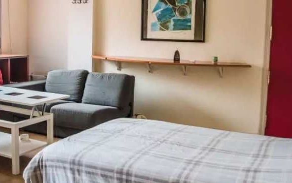 Дава се под наем Едностаен апартамент в Пловдив, Остромила - 40 кв.м за 234.6 € - Снимка #1