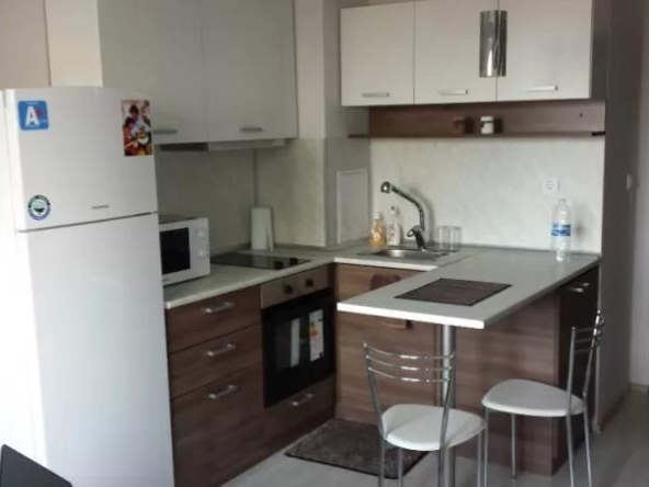 Дава се под наем Двустаен апартамент в Пловдив, Южен - 60 кв.м за 300 € - Снимка #1