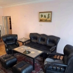 Дава се под наем Тристаен апартамент в София, Център - 100 кв.м за 650 € - Снимка #1