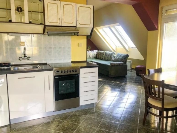 Дава се под наем Двустаен апартамент в София, Гео Милев - 90 кв.м за 550 € - Снимка #1