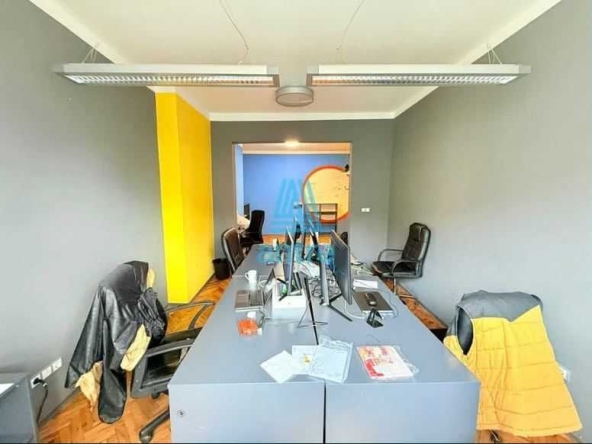 Тристаен апартамент в София, Център - 120 кв.м за 2833 €/кв.м - Снимка #1