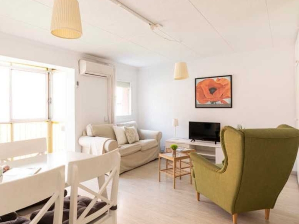 Дава се под наем Едностаен апартамент в Пловдив, Тракия - 45 кв.м за 204 € - Снимка #1