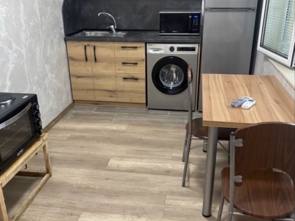 Дава се под наем Едностаен апартамент в Варна, Център - 35 кв.м за 348.84 € - Снимка #1