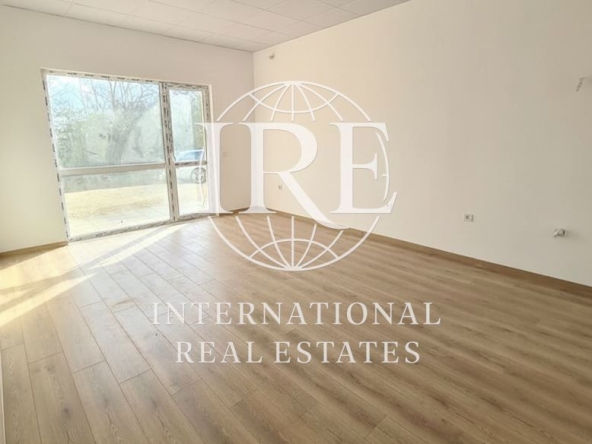 Тристаен апартамент в Варна, Младост 2 - 84 кв.м за 841 €/кв.м - Снимка #1