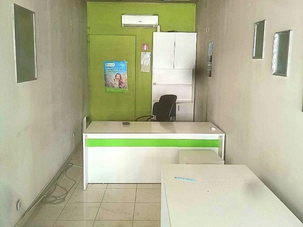 Дава се под наем Офис в Разлог - 44 кв.м за 306 € - Снимка #1