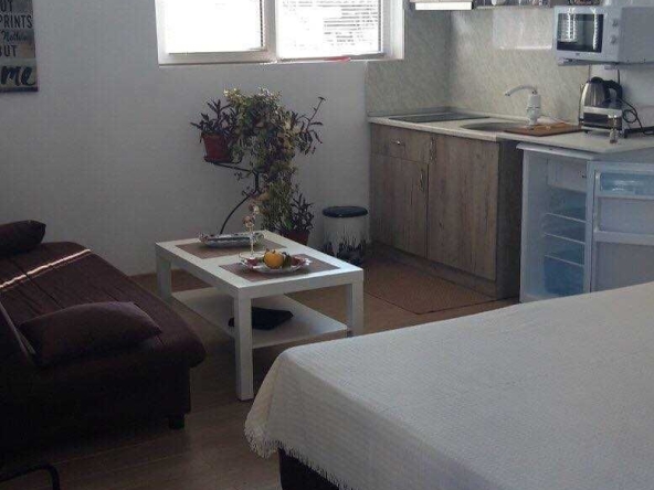 Дава се под наем Едностаен апартамент в Бургас, Сарафово - 35 кв.м за 178.5 € - Снимка #1