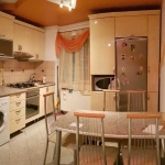 Дава се под наем Двустаен апартамент в Пловдив, Център - 44 кв.м за 204 € - Снимка #1