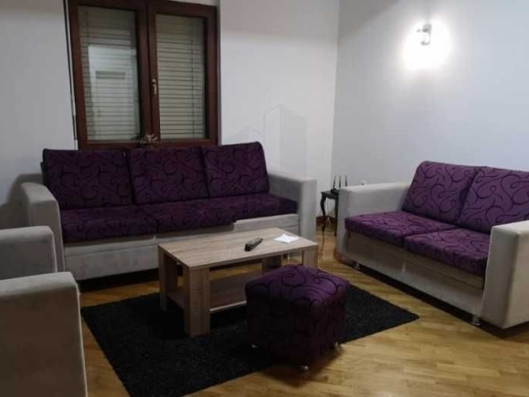 Дава се под наем Тристаен апартамент в Пловдив, Каменица 1 - 86 кв.м за 244.8 € - Снимка #1
