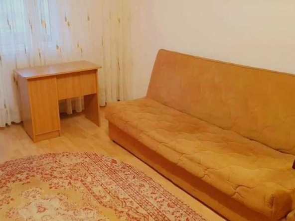 Дава се под наем Тристаен апартамент в Пловдив, Кършияка - 88 кв.м за 285.6 € - Снимка #1