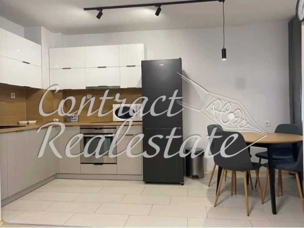 Дава се под наем Двустаен апартамент в Варна, Колхозен пазар - 75 кв.м за 459 € - Снимка #1