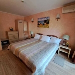 Дава се под наем Двустаен апартамент в к.к. Слънчев бряг - 56 кв.м за 300 € - Снимка #1