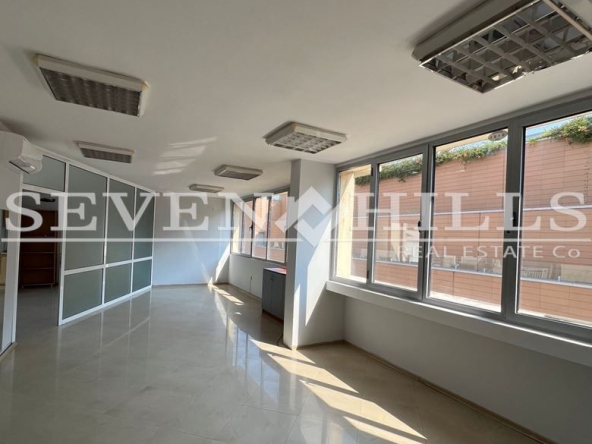 Дава се под наем Офис в Пловдив, Център - 64 кв.м за 331.5 € - Снимка #1