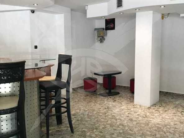 Заведение в Варна, Зимно кино Тракия - 67 кв.м за 800 €/кв.м - Снимка #1