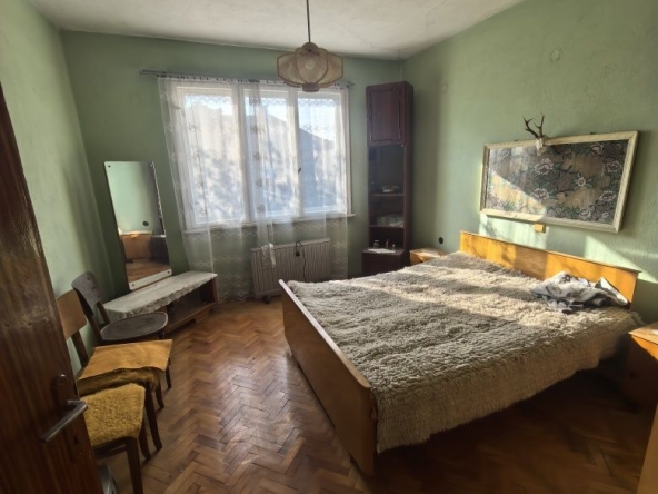 Етаж от къща в Казанлък - 90 кв.м за 1020 €/кв.м - Снимка #1