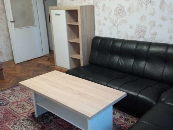 Тристаен апартамент в София, Света Троица - 65 кв.м за 2077 €/кв.м - Снимка #1