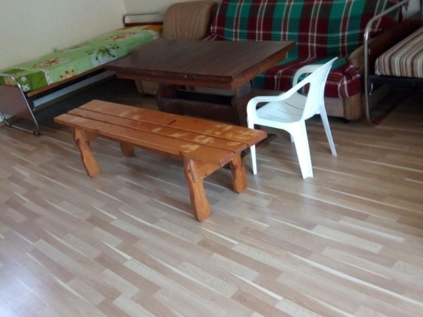 Дава се под наем Тристаен апартамент в Шумен, 2-ри корпус - 50 кв.м за 102 € - Снимка #1