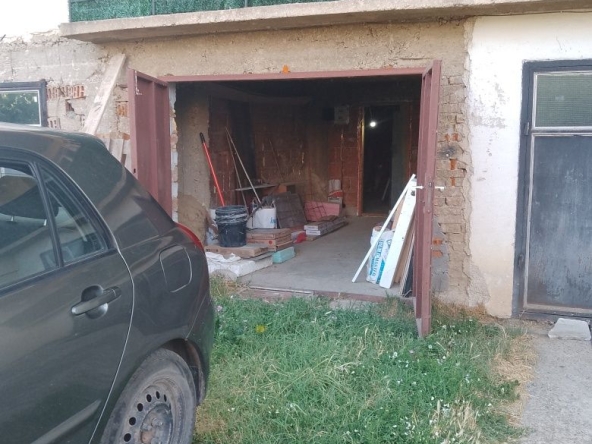Дава се под наем Гараж / Паркомясто в Берковица - 20 кв.м за 51 € - Снимка #1
