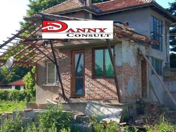 Къща в с. Ресен, Област Велико Търново - 80 кв.м за 466 €/кв.м - Снимка #1