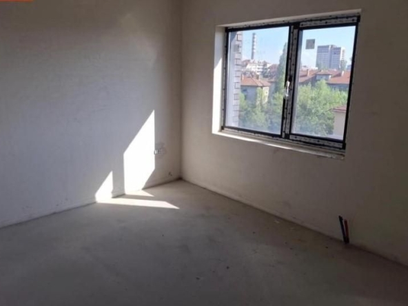 Тристаен апартамент в София, Красно село - 118 кв.м за 3475 €/кв.м - Снимка #1