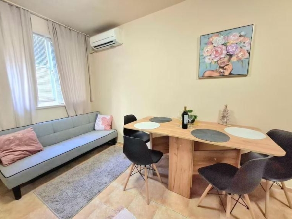 Дава се под наем Двустаен апартамент в Варна, Колхозен пазар - 45 кв.м за 375 € - Снимка #1