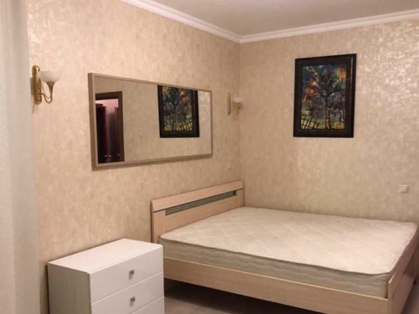 Дава се под наем Едностаен апартамент в Пловдив, Център - 40 кв.м за 193.8 € - Снимка #1