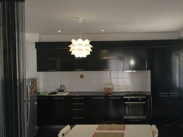 Дава се под наем Двустаен апартамент в Пловдив, Тракия - 64 кв.м за 224.4 € - Снимка #1