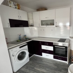 Дава се под наем Етаж от къща в Казанлък - 90 кв.м за 93330 € - Снимка #1