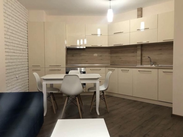 Дава се под наем Двустаен апартамент в Пловдив, Христо Смирненски - 65 кв.м за 425 € - Снимка #1