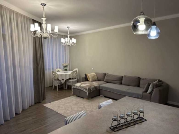 Дава се под наем Тристаен апартамент в София, Витоша - 120 кв.м за 1295.4 € - Снимка #1