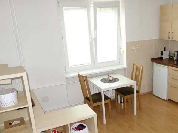 Дава се под наем Едностаен апартамент в Пловдив, Каменица 2 - 39 кв.м за 168.3 € - Снимка #1