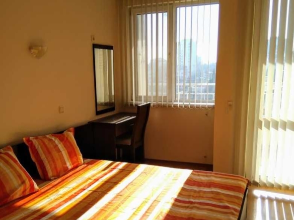 Дава се под наем Двустаен апартамент в Бургас, Зорница - 70 кв.м за 225 € - Снимка #1