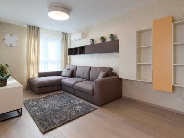 Дава се под наем Двустаен апартамент в София, Хиподрума - 80 кв.м за 448.8 € - Снимка #1