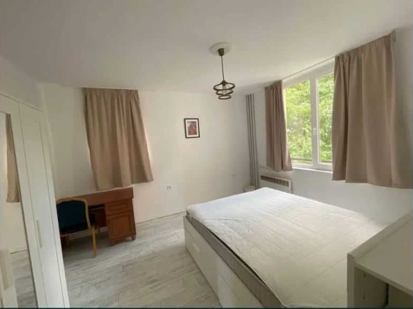 Дава се под наем Двустаен апартамент в София, Полигона - 75 кв.м за 561 € - Снимка #1