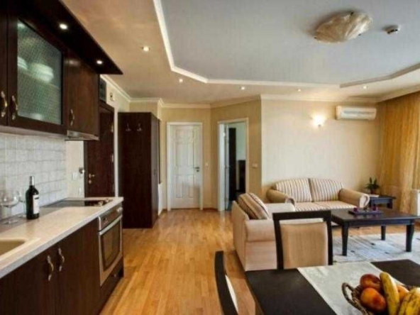 Двустаен апартамент в София, Център - 60 кв.м за 1917 €/кв.м - Снимка #1