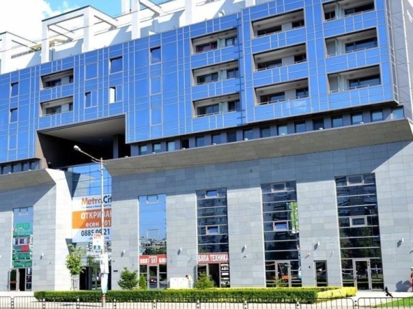 Магазин в София, Младост 3 - 93 кв.м за 2581 €/кв.м - Снимка #1