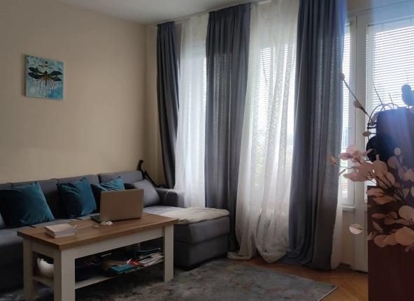Дава се под наем Двустаен апартамент в София, Гео Милев - 76 кв.м за 550 € - Снимка #1
