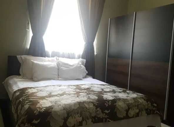 Дава се под наем Едностаен апартамент в София, Център - 40 кв.м за 348.84 € - Снимка #1