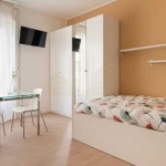 Дава се под наем Едностаен апартамент в Пловдив, Център - 25 кв.м за 117.3 € - Снимка #1