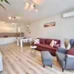 Дава се под наем Двустаен апартамент в Варна, Аспарухово - 68 кв.м за 500 € - Снимка #1