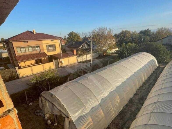 Къща в с. Маноле, Област Пловдив - 450 кв.м за 445 €/кв.м - Снимка #1