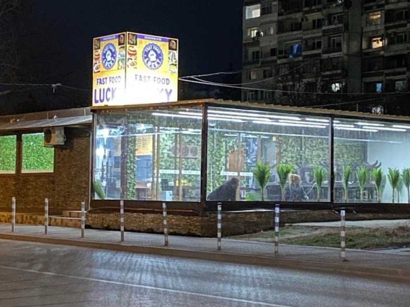 Заведение в Варна, Център - 200 кв.м за 421 €/кв.м - Снимка #1