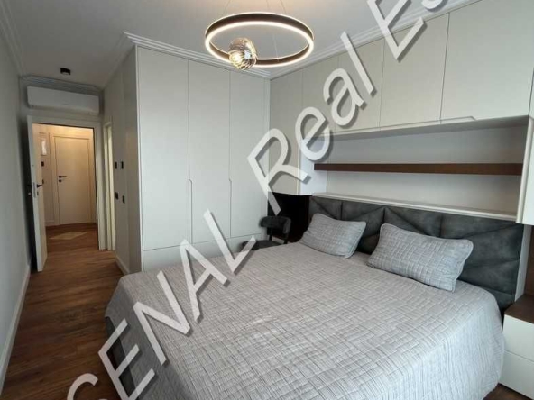 Дава се под наем Тристаен апартамент в София, Хладилника - 100 кв.м за 1500 € - Снимка #1