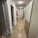 Дава се под наем Тристаен апартамент в София, Център - 100 кв.м за 747.66 € - Снимка #1