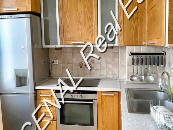 Дава се под наем Тристаен апартамент в София, Иван Вазов - 115 кв.м за 997.05 € - Снимка #1