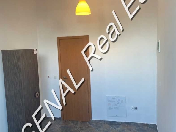 Дава се под наем Офис в София, Център - 15 кв.м за 150 € - Снимка #1