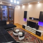 Дава се под наем Двустаен апартамент в Пловдив, Център - 88 кв.м за 562 € - Снимка #1