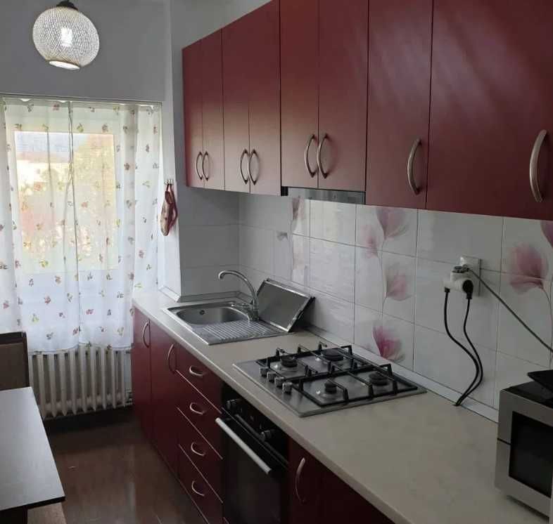 Дава се под наем  в Пловдив, Младежки Хълм - 20 кв.м за 99.45 € - Снимка #1