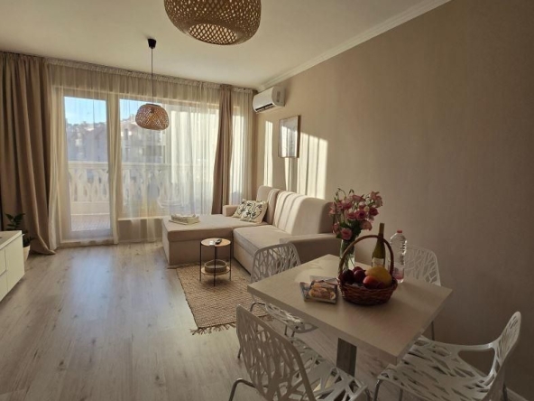 Дава се под наем Двустаен апартамент в Варна, Аспарухово - 75 кв.м за 598.23 € - Снимка #1