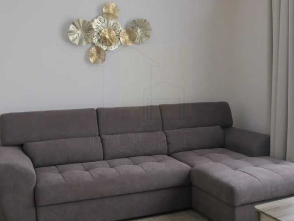 Дава се под наем Двустаен апартамент в Пловдив, Център - 48 кв.м за 178.5 € - Снимка #1