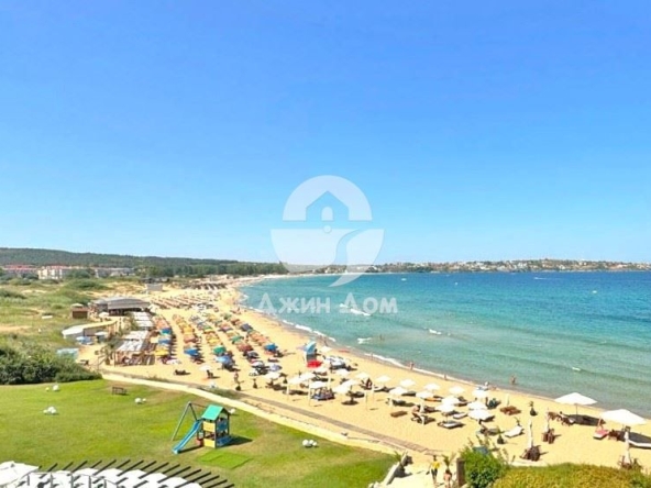 Двустаен апартамент в Созопол - 71 кв.м за 2817 €/кв.м - Снимка #1